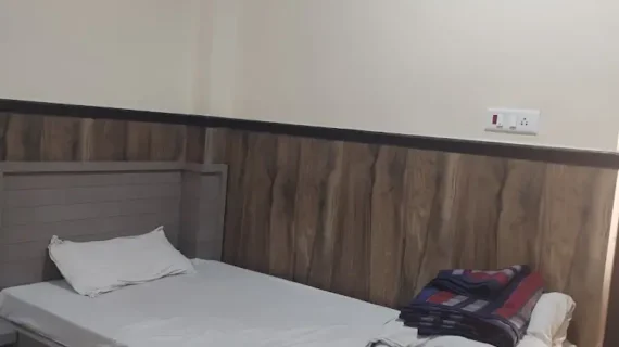 room-03